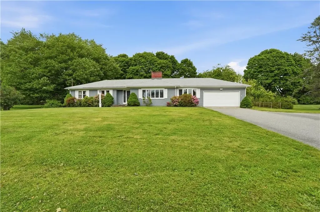 8 Wabasso Terrace Middletown RI 02842
