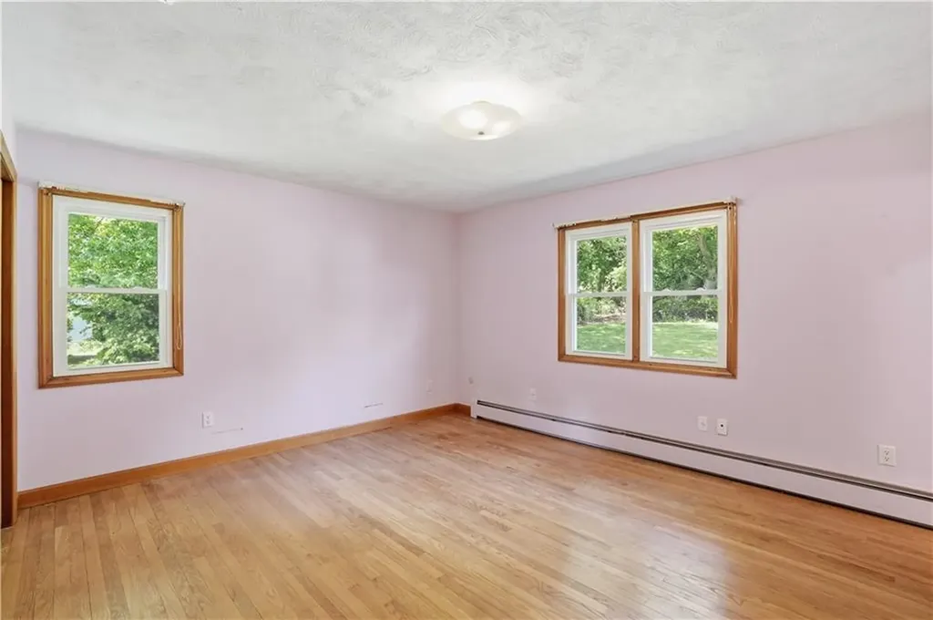 8 Wabasso Terrace Middletown RI 02842