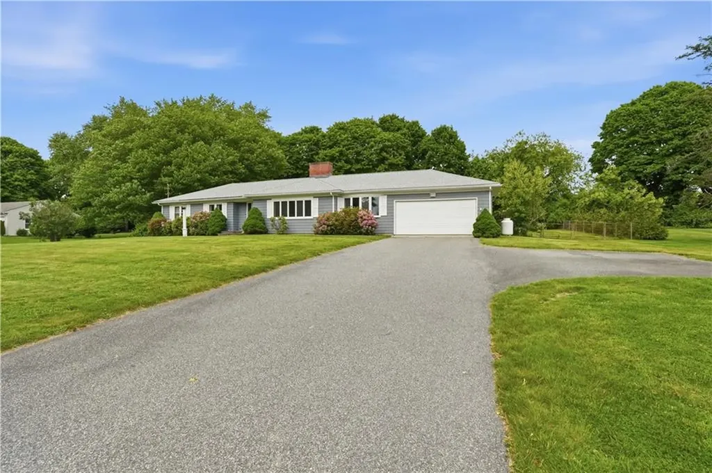 8 Wabasso Terrace Middletown RI 02842