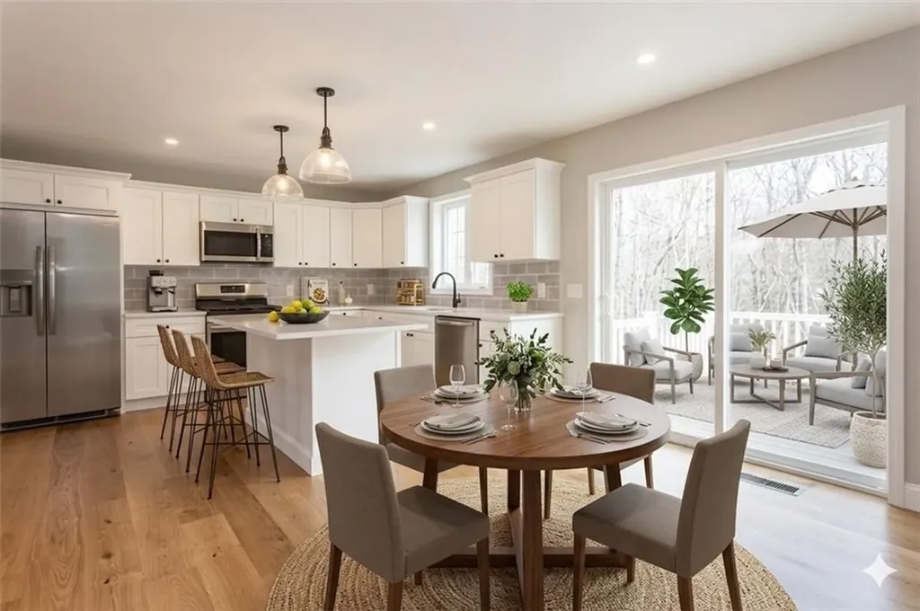35 37 Glendale Avenue Tiverton RI 02878