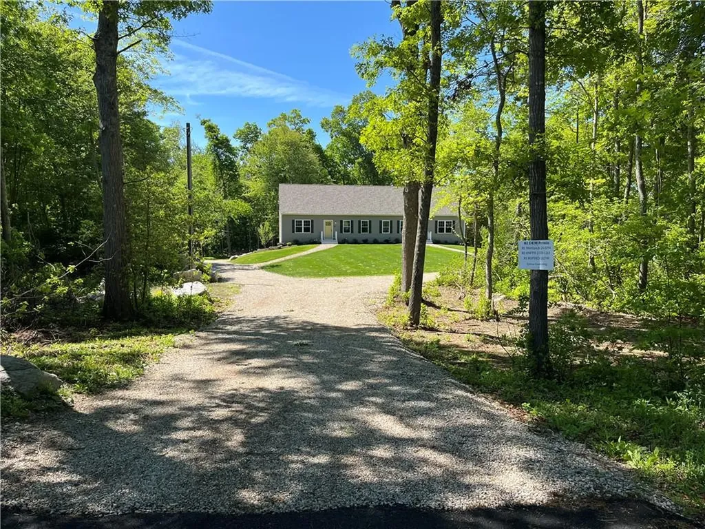 35 37 Glendale Avenue Tiverton RI 02878