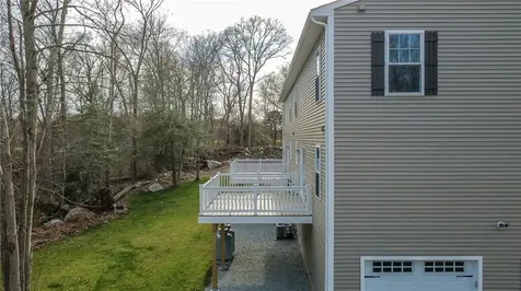 35 37 Glendale Avenue Tiverton RI 02878