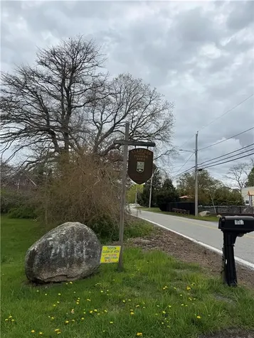 35 37 Glendale Avenue Tiverton RI 02878