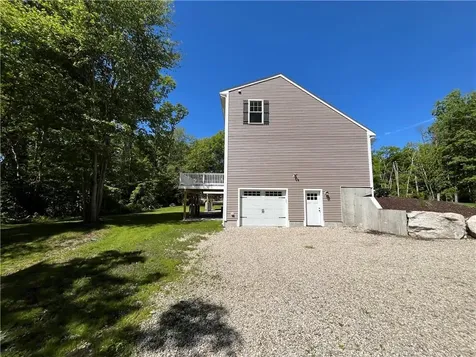 35 37 Glendale Avenue Tiverton RI 02878