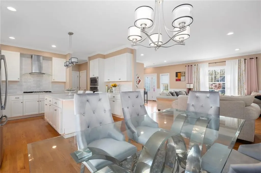 14 Dover Avenue Lincoln RI 02865