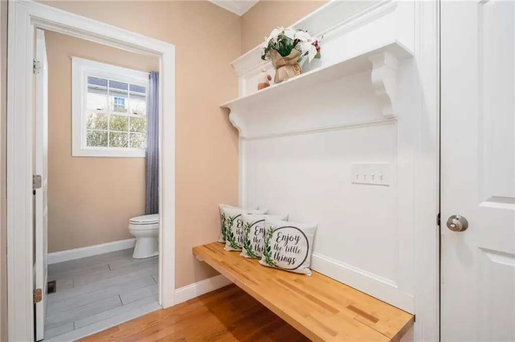 14 Dover Avenue Lincoln RI 02865