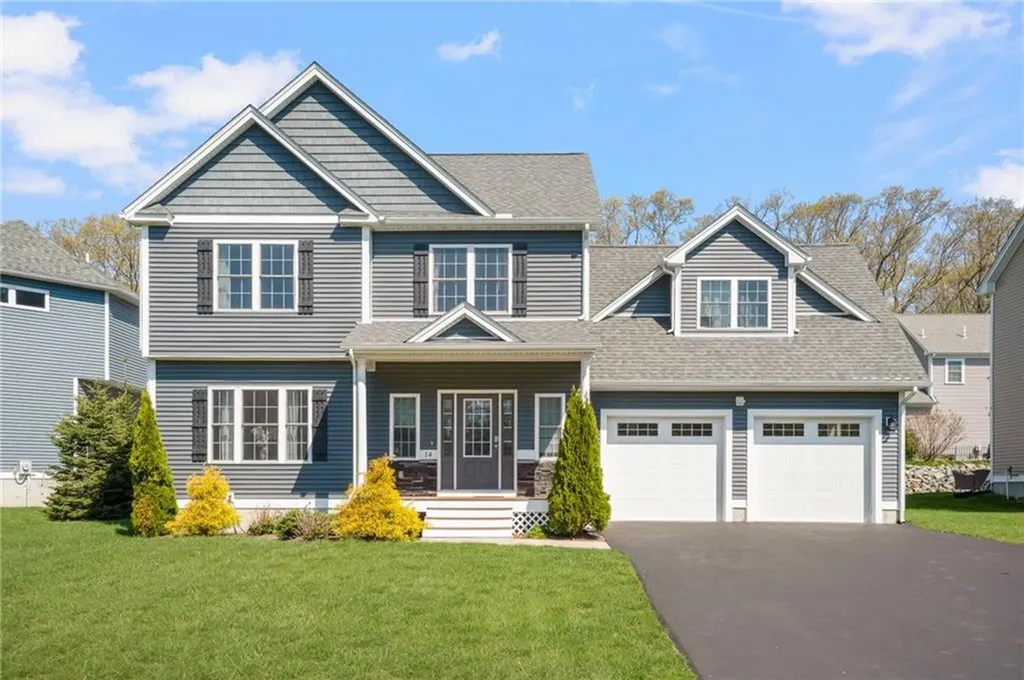 14 Dover Avenue Lincoln RI 02865