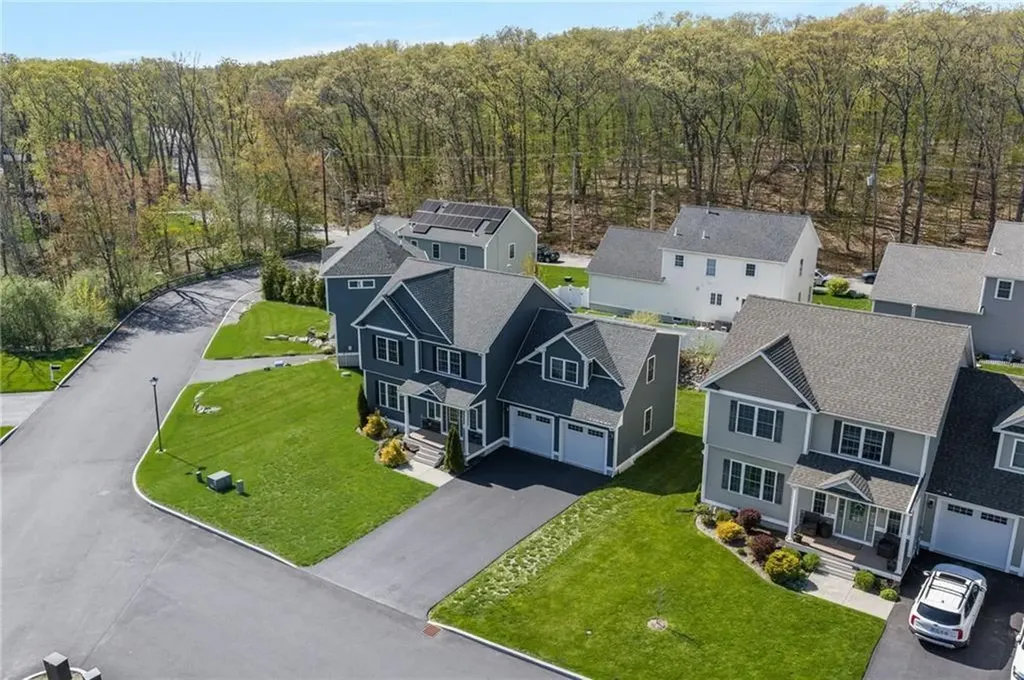 14 Dover Avenue Lincoln RI 02865
