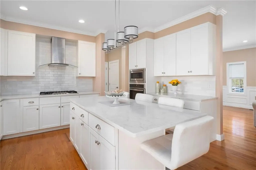14 Dover Avenue Lincoln RI 02865