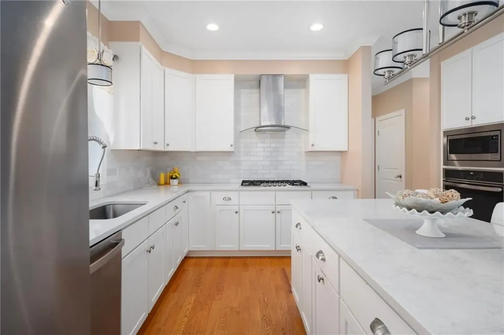 14 Dover Avenue Lincoln RI 02865