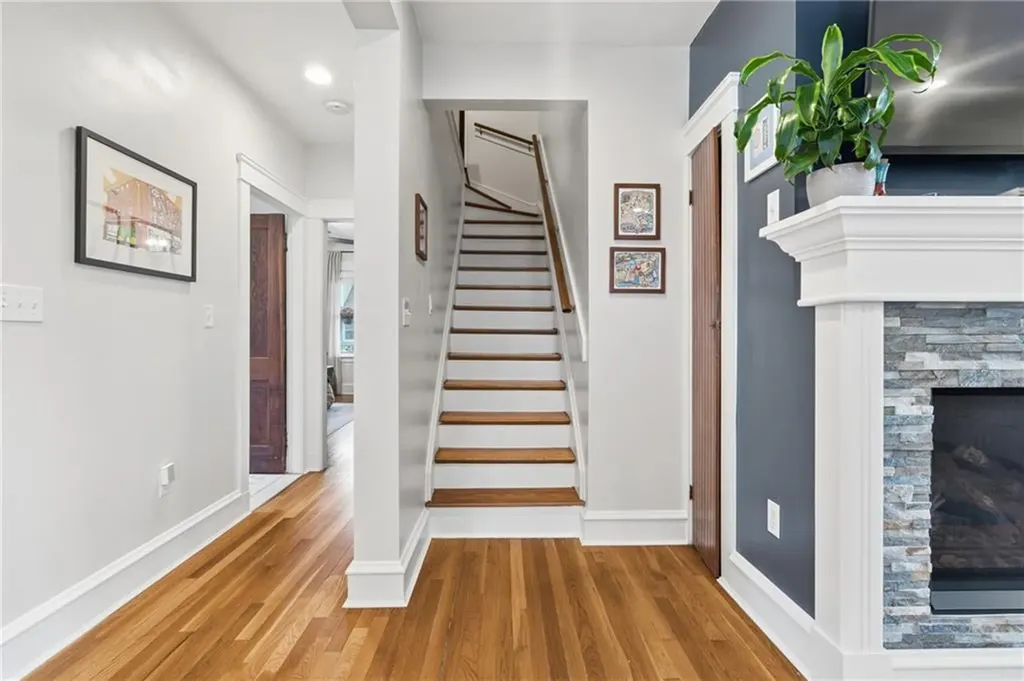 111 Anderton Avenue Pawtucket RI 02860