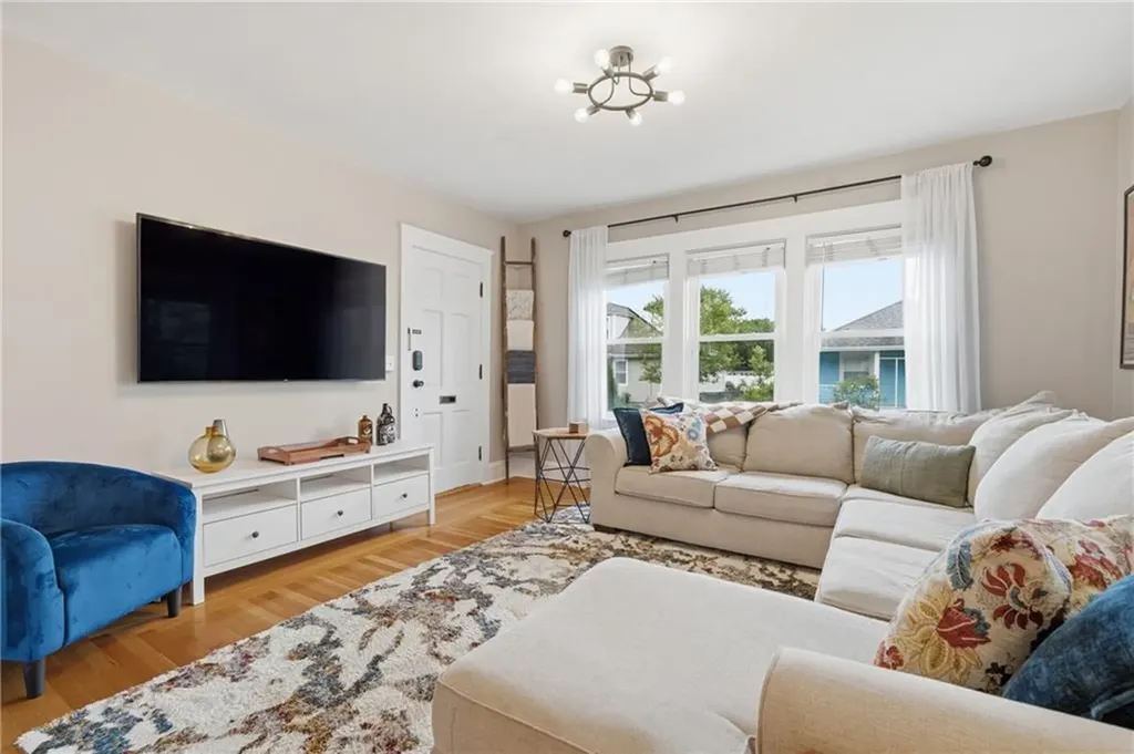 111 Anderton Avenue Pawtucket RI 02860