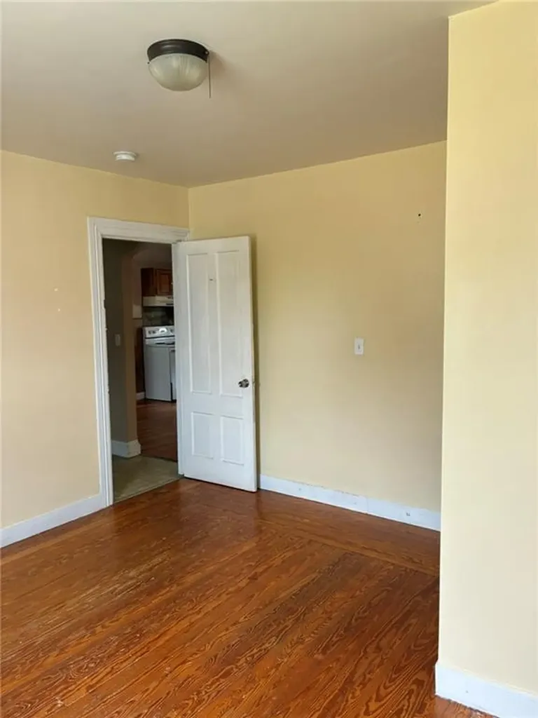 152 154 Woodbine Street Cranston RI 02910