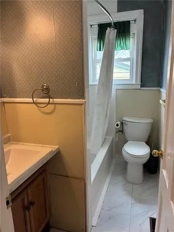 152 154 Woodbine Street Cranston RI 02910