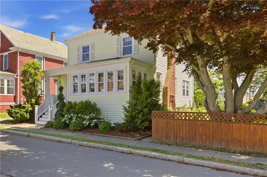 138 Gibbs Avenue Newport RI 02840