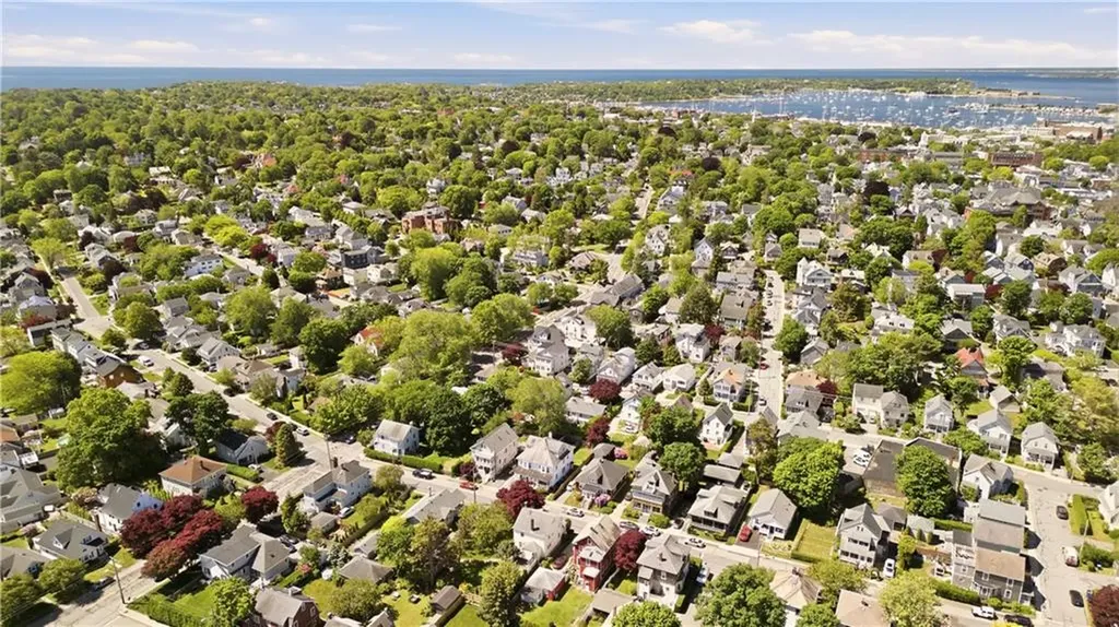 138 Gibbs Avenue Newport RI 02840