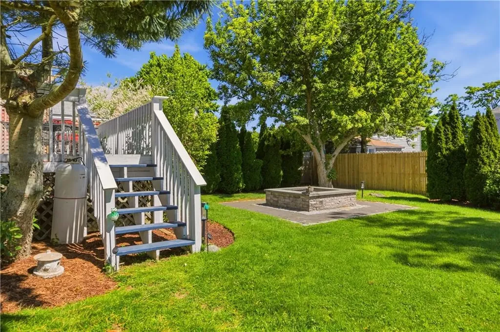138 Gibbs Avenue Newport RI 02840