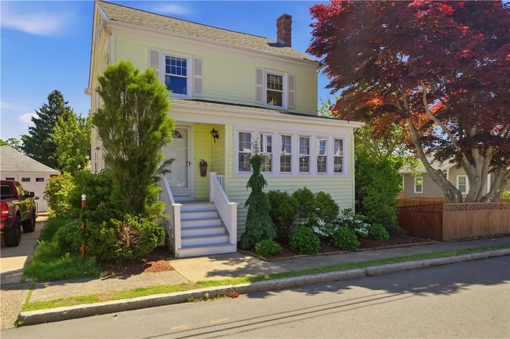 138 Gibbs Avenue Newport RI 02840