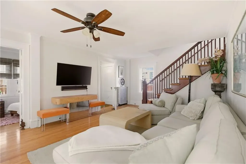 138 Gibbs Avenue Newport RI 02840