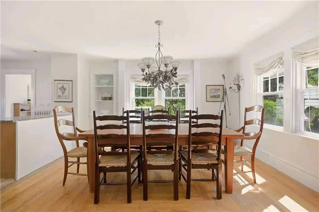 138 Gibbs Avenue Newport RI 02840