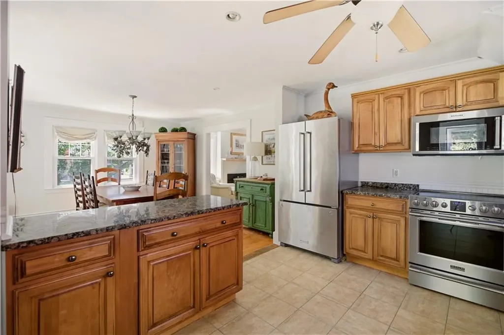 138 Gibbs Avenue Newport RI 02840
