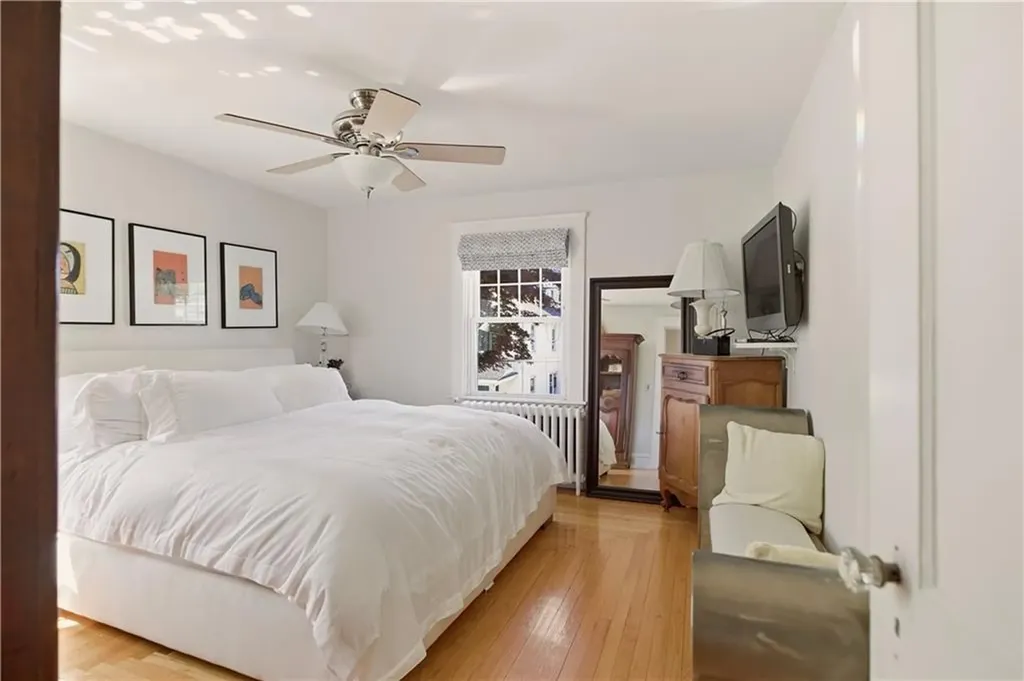 138 Gibbs Avenue Newport RI 02840