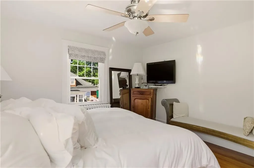 138 Gibbs Avenue Newport RI 02840