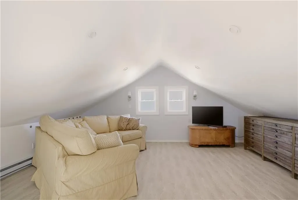 138 Gibbs Avenue Newport RI 02840