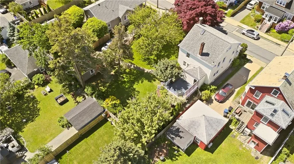 138 Gibbs Avenue Newport RI 02840