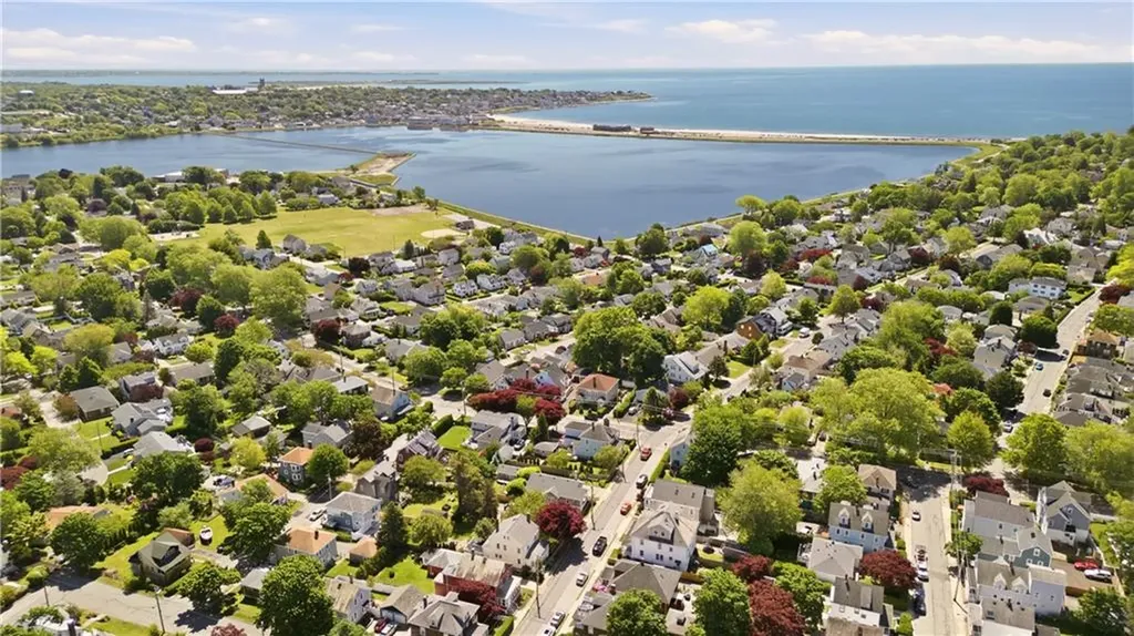 138 Gibbs Avenue Newport RI 02840