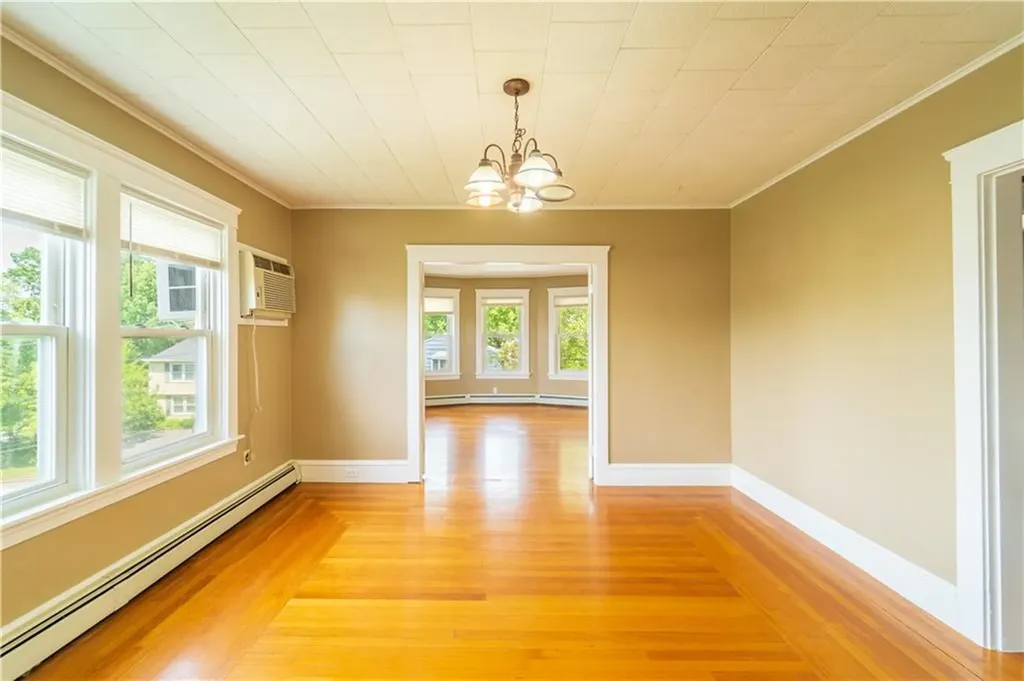 18 Dunnell Avenue Pawtucket RI 02860