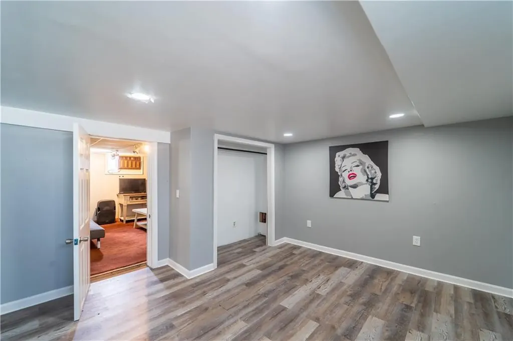 18 Dunnell Avenue Pawtucket RI 02860
