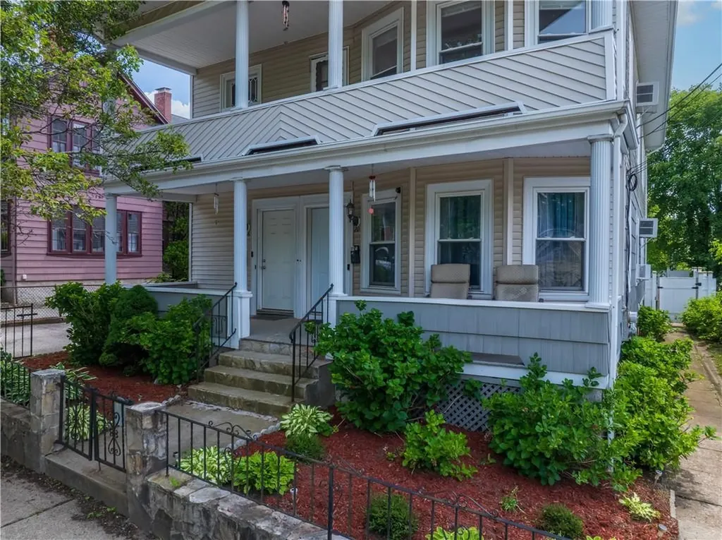 18 Dunnell Avenue Pawtucket RI 02860