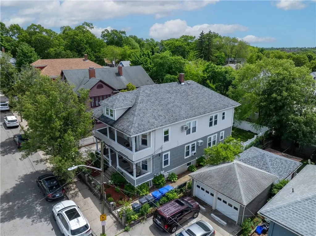 18 Dunnell Avenue Pawtucket RI 02860