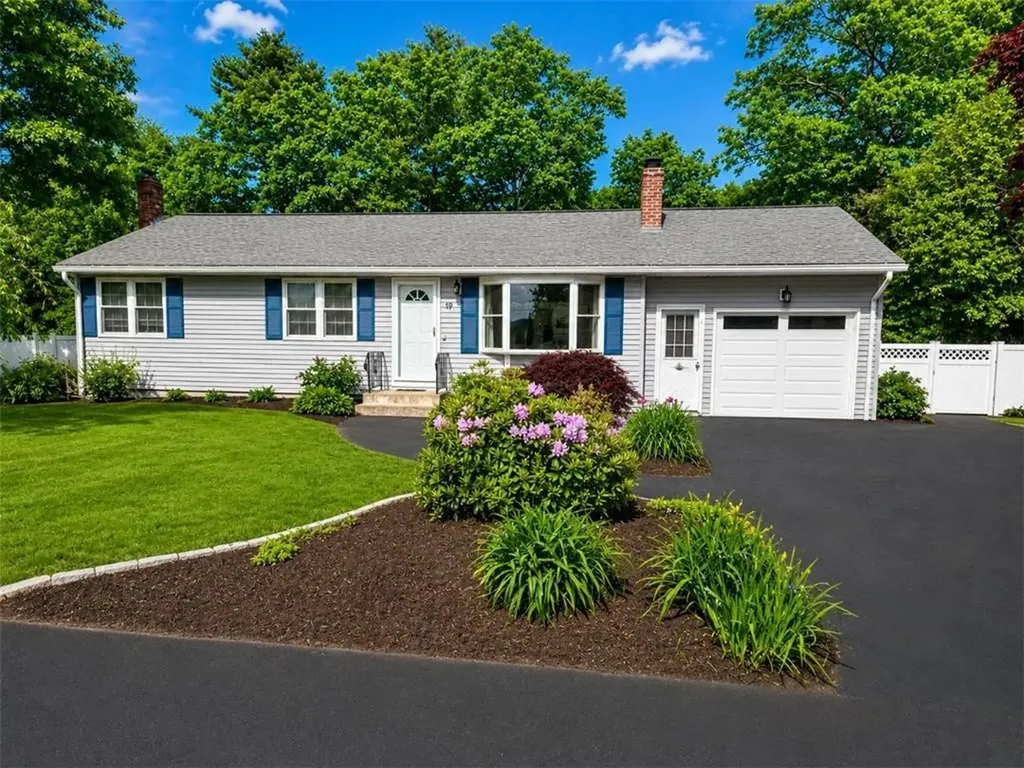 19 Redwood Drive Coventry RI 02816