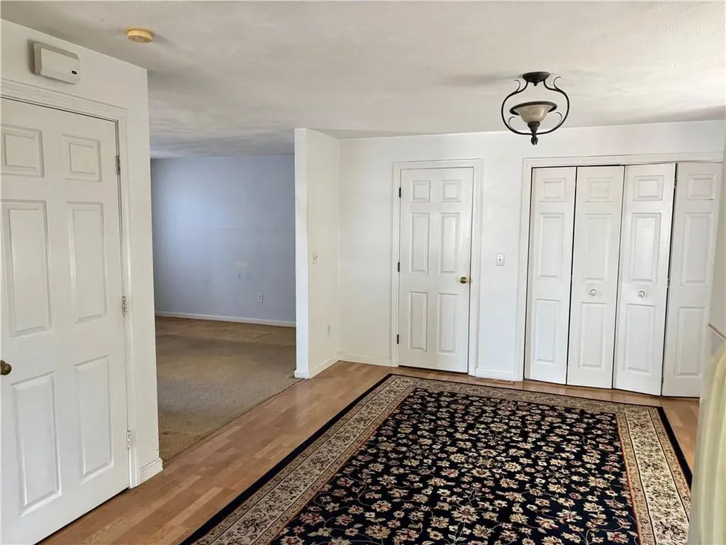 4 Wicks Court Warwick RI 02886