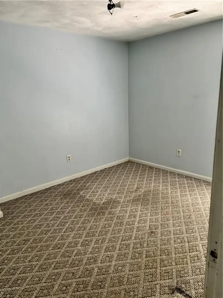 4 Wicks Court Warwick RI 02886