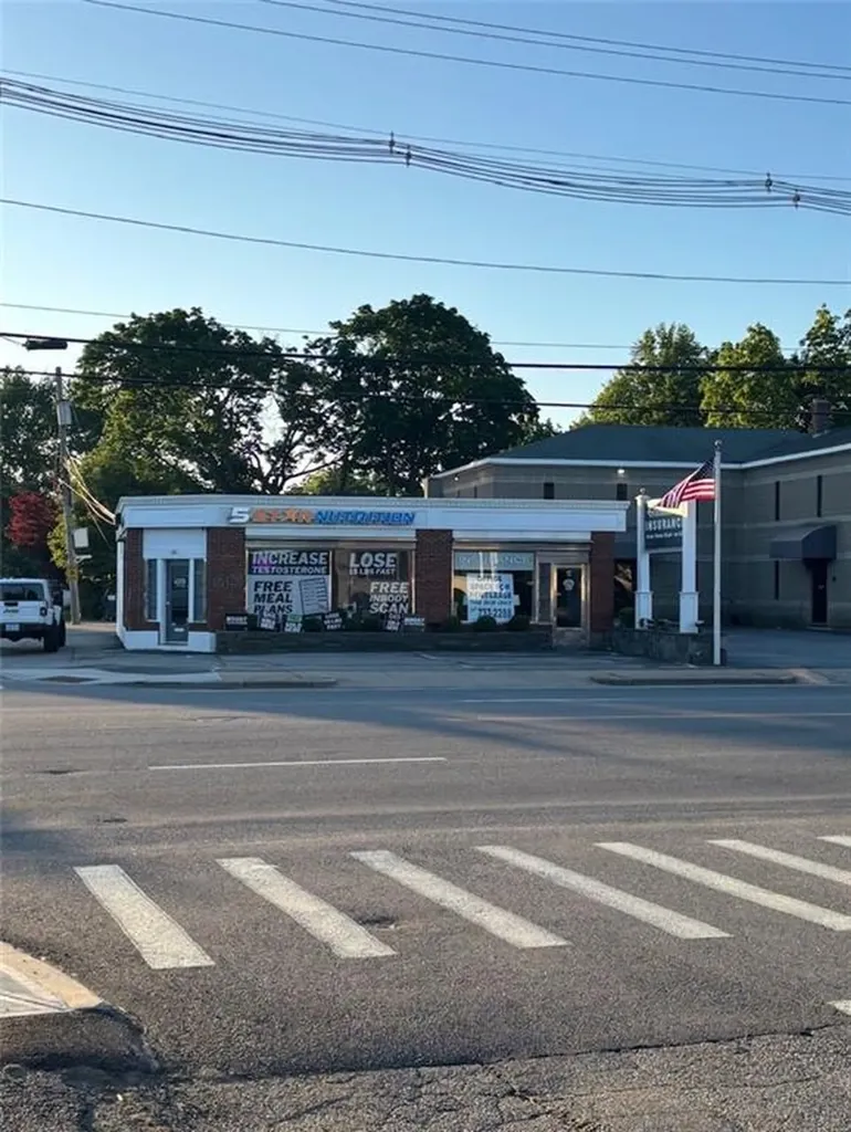 1293 Post Road Warwick RI 02888