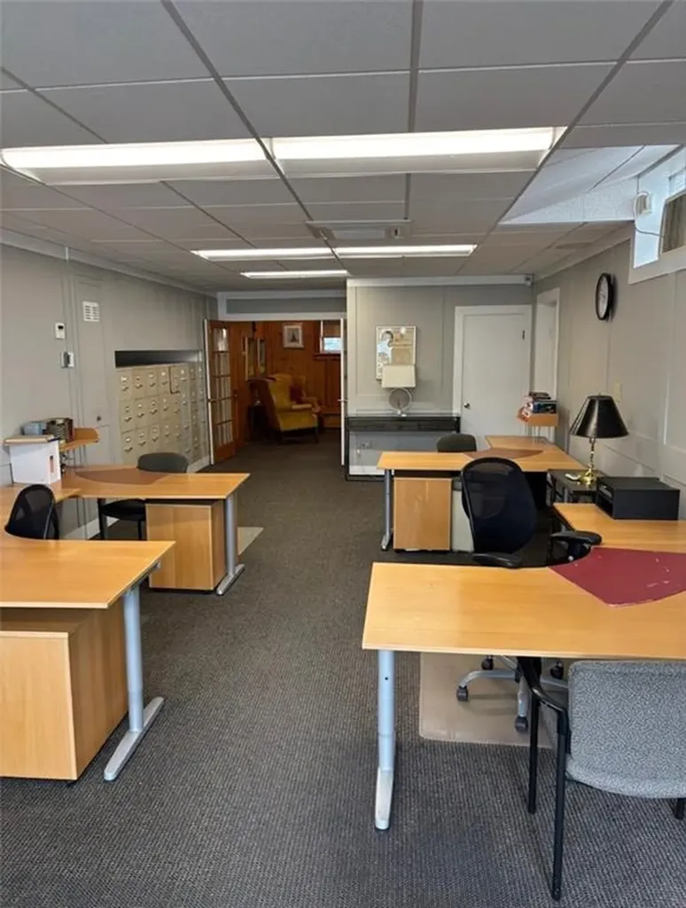 1293 Post Road Warwick RI 02888