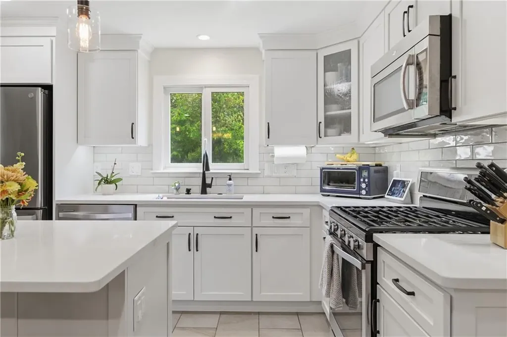 1 Blacksmith Road Lincoln RI 02865