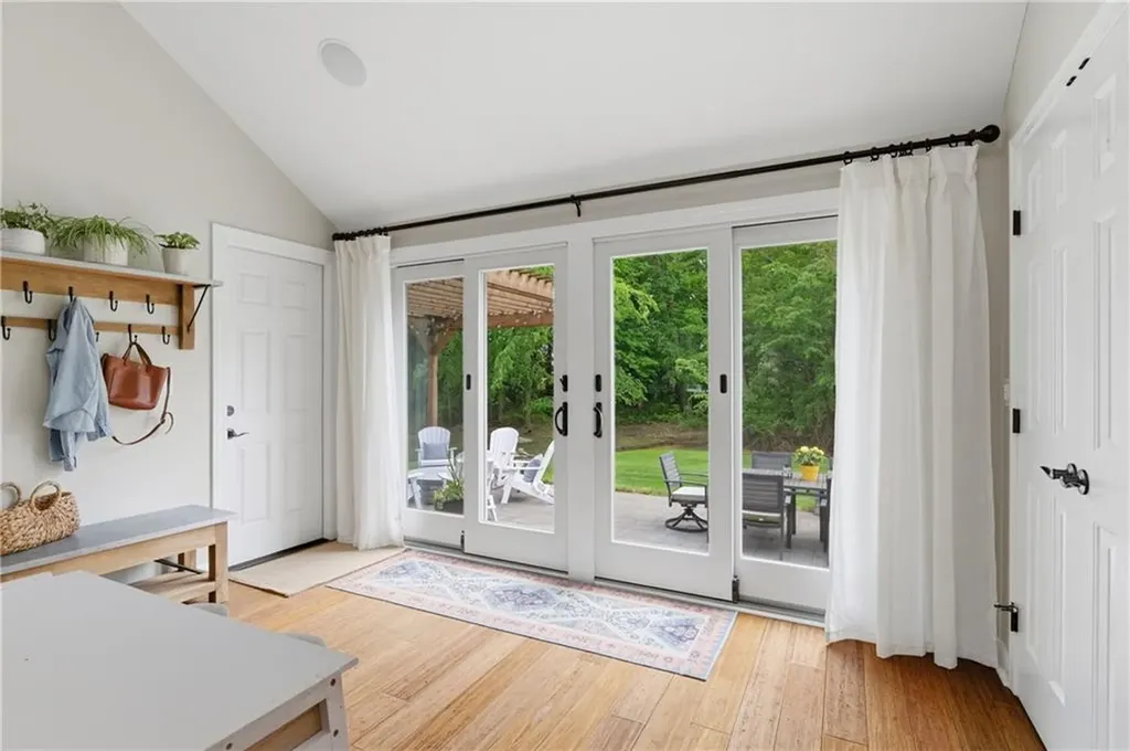 1 Blacksmith Road Lincoln RI 02865