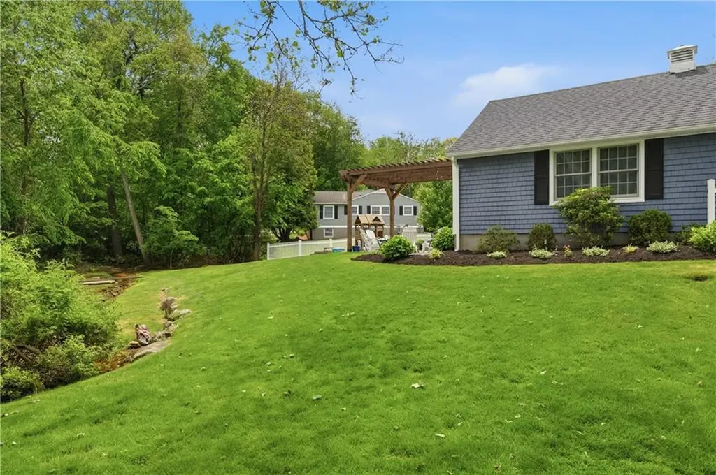 1 Blacksmith Road Lincoln RI 02865