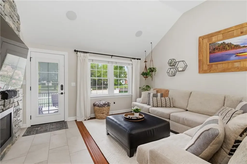 1 Blacksmith Road Lincoln RI 02865