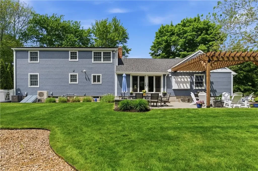 1 Blacksmith Road Lincoln RI 02865