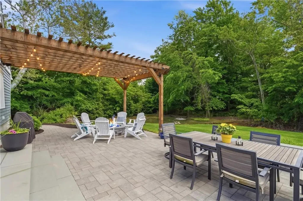 1 Blacksmith Road Lincoln RI 02865