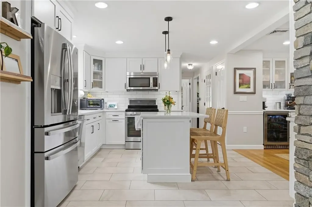 1 Blacksmith Road Lincoln RI 02865