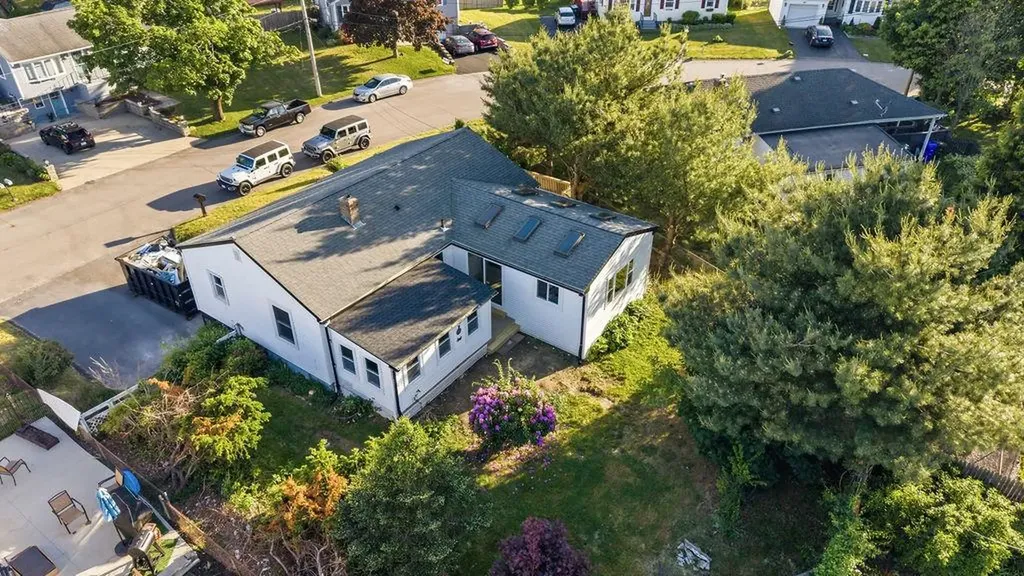9 San Juan Drive Bristol RI 02809