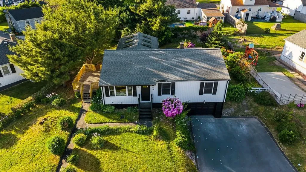 9 San Juan Drive Bristol RI 02809