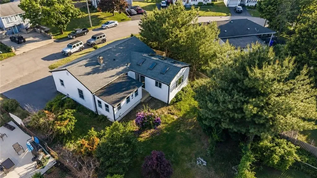 9 San Juan Drive Bristol RI 02809