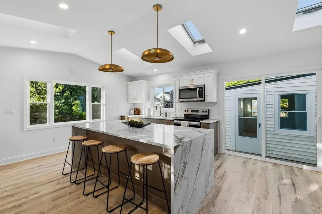 9 San Juan Drive Bristol RI 02809